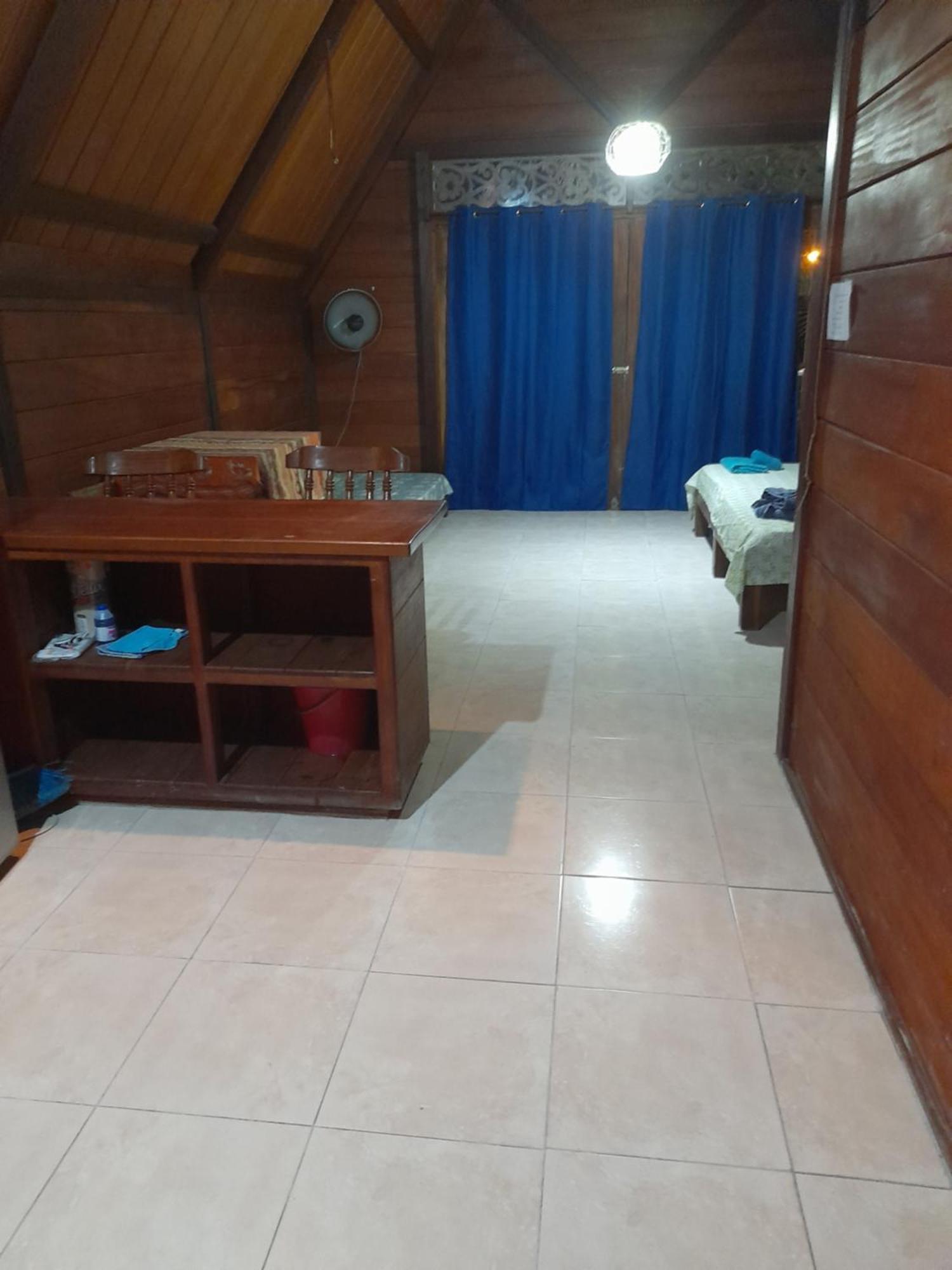 Charming Yellow Houses Loft-Style Apartment โบกัสทาวน์ ภายนอก รูปภาพ
